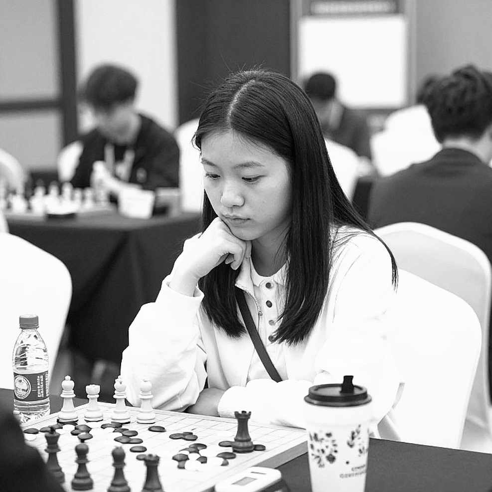 Prague 2026 के 27 मिनिएचर: ChessBase Magazine #225 का असली डेटा सिग्नल